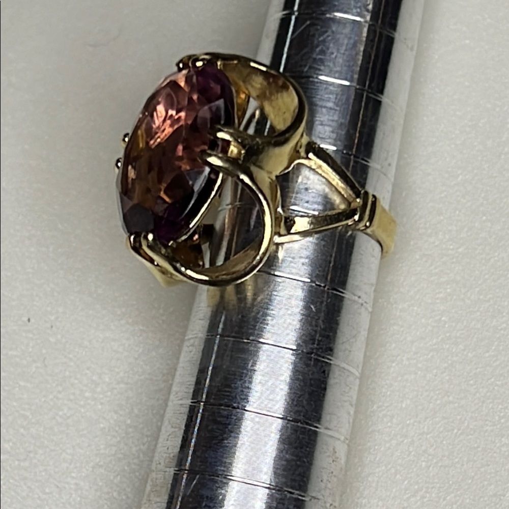 18K gold plated GE Elegant Purple Gemstone Ring. Size 5 1/2 - Picture 8 of 10